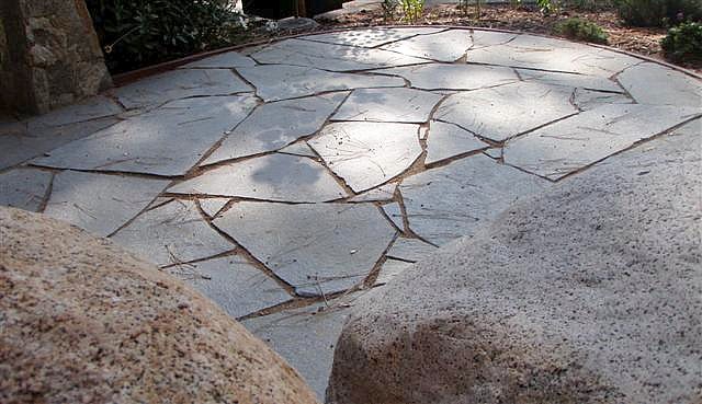 Dry-Set-Stone-Patio
